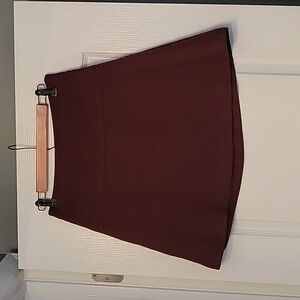 Ann Taylor Loft - size 4 - burgandy - GUC - side zip